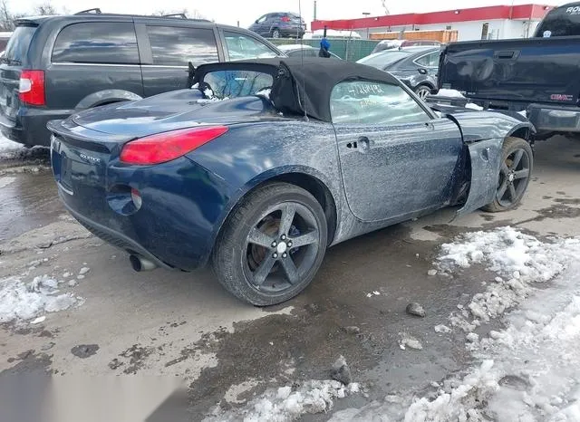 1G2MB35B37Y123587 2007 2007 Pontiac Solstice 4