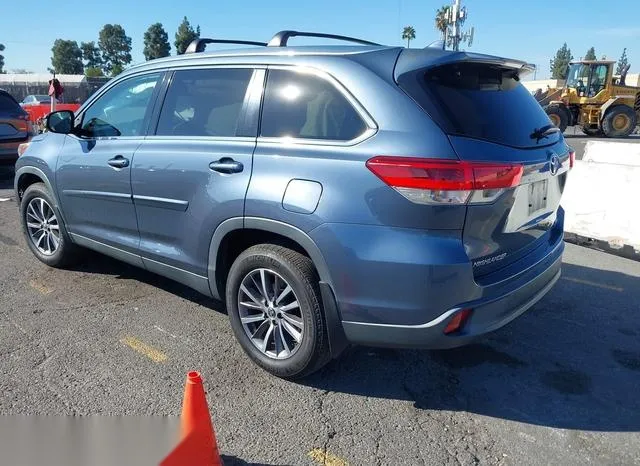 5TDJZRFH0KS993317 2019 2019 Toyota Highlander- Xle 3