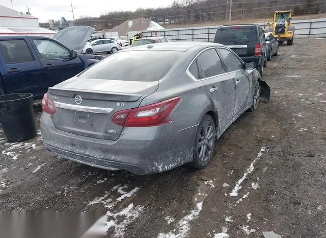 1N4AL3AP3JC159979 2018 2018 Nissan Altima- 2-5 SR 4