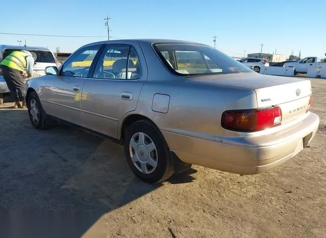 4T1BF12K3TU134666 1996 1996 Toyota Camry- Le/Xle/Se 3