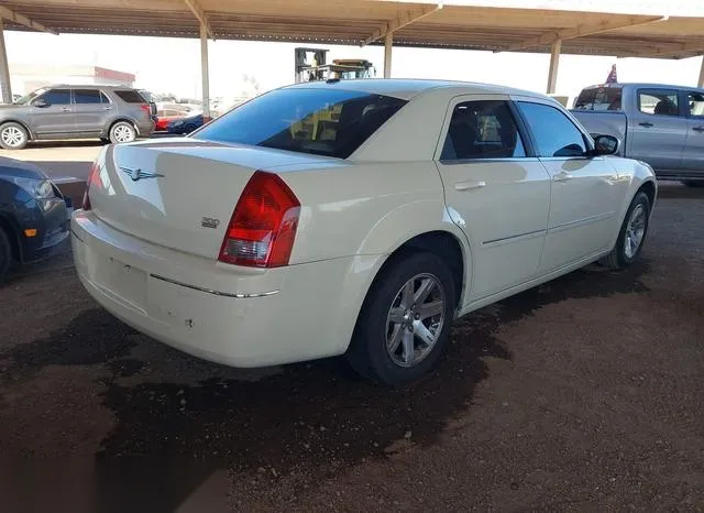 2C3KA53G27H859192 2007 2007 Chrysler 300- Touring 4