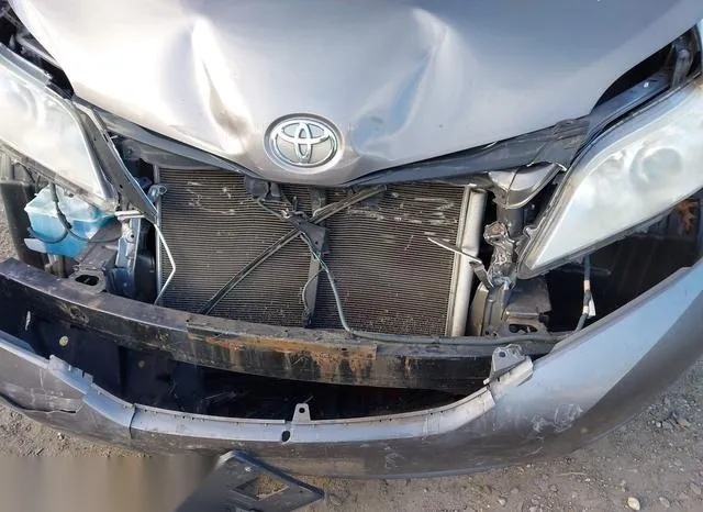 5TDZK3DC1BS140095 2011 2011 Toyota Sienna- Base V6 10