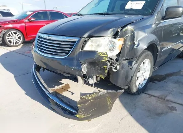 2A4RR5DG3BR723359 2011 2011 Chrysler Town and Country- Touring 6