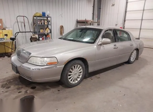 1LNHM82W83Y674938 2003 2003 Lincoln Town Car- Signature 2