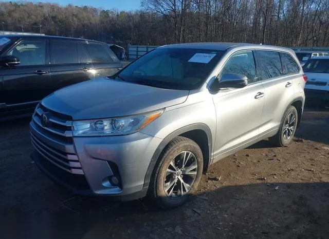 5TDBZRFH5HS482117 2017 2017 Toyota Highlander- Le Plus 2