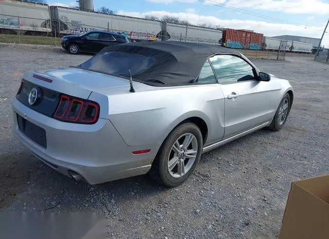 1ZVBP8EM2D5239439 2013 2013 Ford Mustang- V6 4