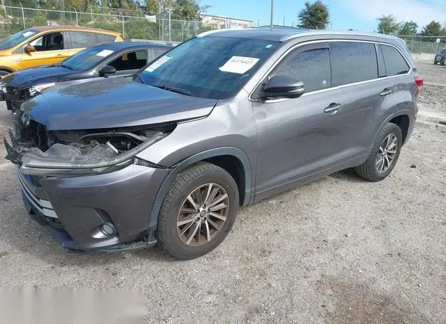 5TDKZRFH0JS549468 2018 2018 Toyota Highlander- Xle 2