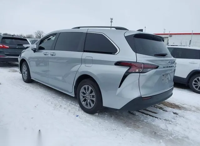 5TDKRKEC7PS179092 2023 2023 Toyota Sienna- LE 3