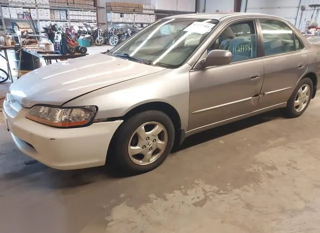 1HGCG6673YA098433 2000 2000 Honda Accord- 2-3 EX 2