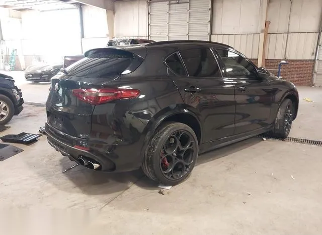 ZASPAKEV5N7D37829 2022 2022 Alfa Romeo Stelvio- Quadrifogli 4