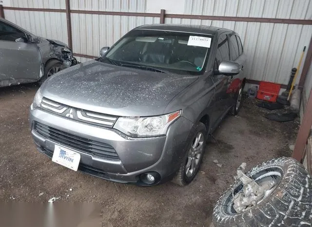 JA4AD3A33EZ013132 2014 2014 Mitsubishi Outlander- SE 2