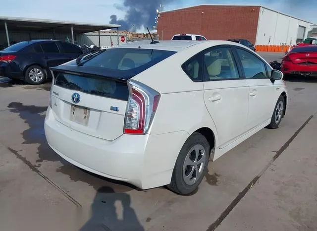 JTDKN3DU2E1833647 2014 2014 Toyota Prius 4