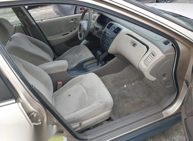 1HGCG66551A140198 2001 2001 Honda Accord- 2-3 LX 5