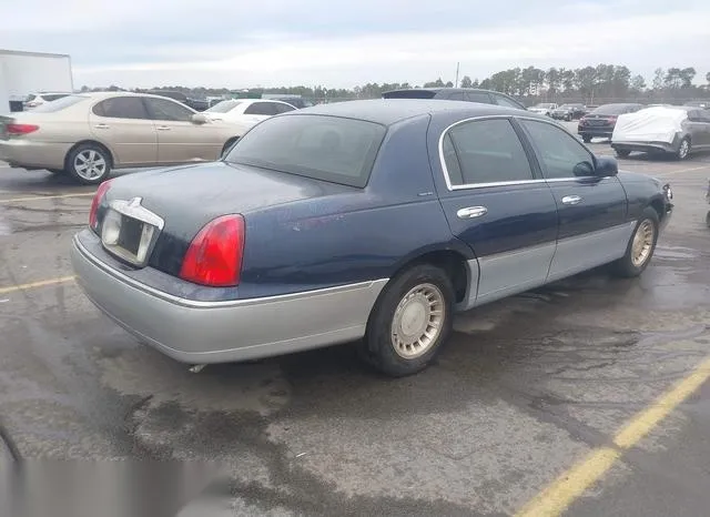 1LNHM81W41Y632443 2001 2001 Lincoln Town Car- Executive 4