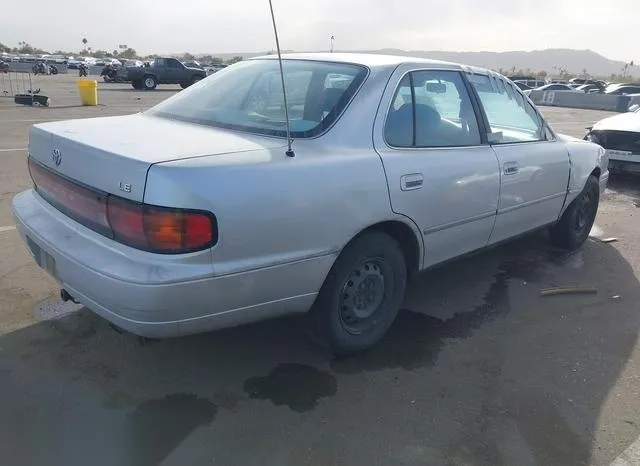 JT2SK12E2P0130964 1993 1993 Toyota Camry- LE 4