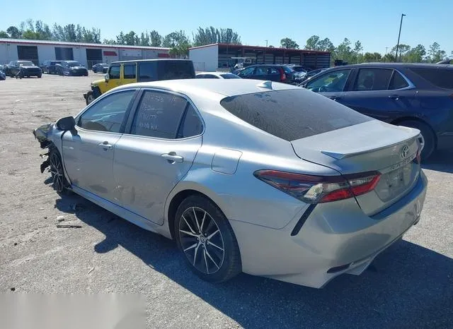 4T1G11AK7MU550341 2021 2021 Toyota Camry- SE 3