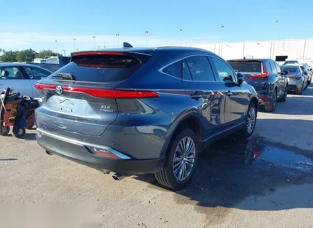 JTEAAAAH3NJ093136 2022 2022 Toyota Venza- Xle 4