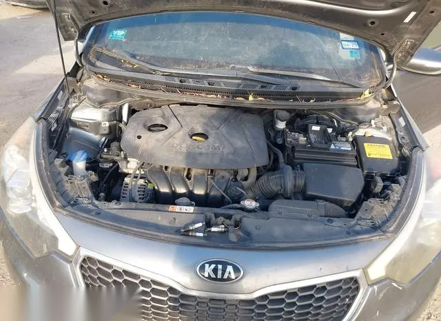 KNAFX4A69G5571688 2016 2016 KIA Forte- LX 10