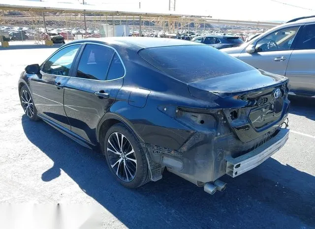 4T1B21HKXJU007932 2018 2018 Toyota Camry- Hybrid SE 3