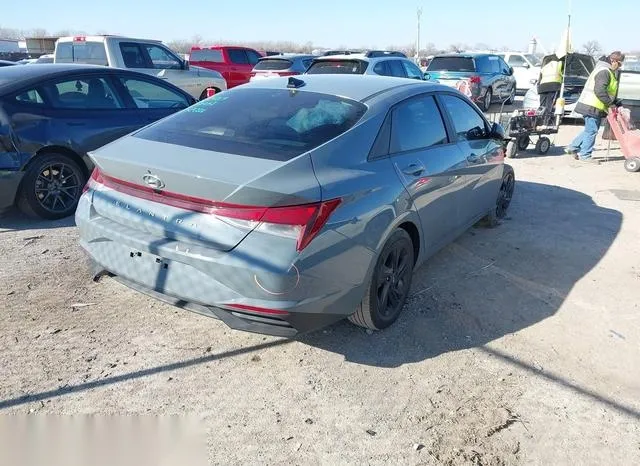 KMHLM4AG6NU317717 2022 2022 Hyundai Elantra- Sel 4