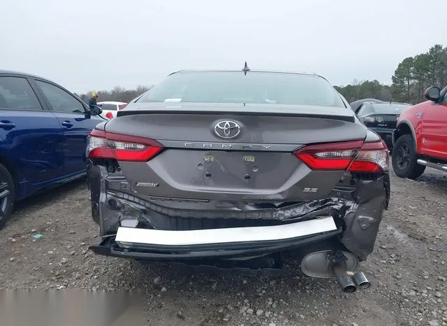 4T1G11AKXMU614856 2021 2021 Toyota Camry- SE 6