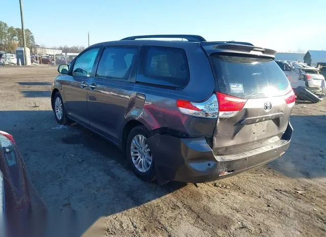 5TDYK3DC8CS264443 2012 2012 Toyota Sienna- Xle/Limited 3