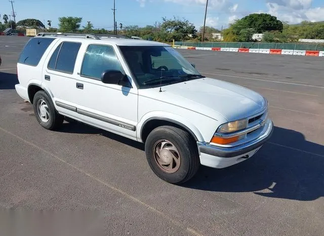 1GNDT13W6Y2338749 2000 2000 Chevrolet Blazer- LT 1