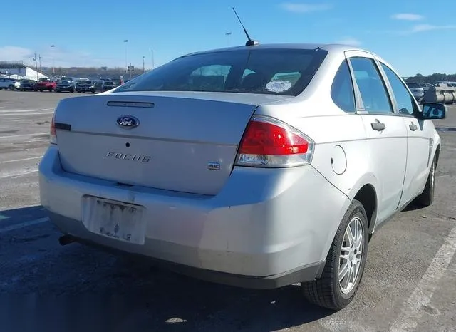 1FAHP35N58W142766 2008 2008 Ford Focus- Se/Ses 4