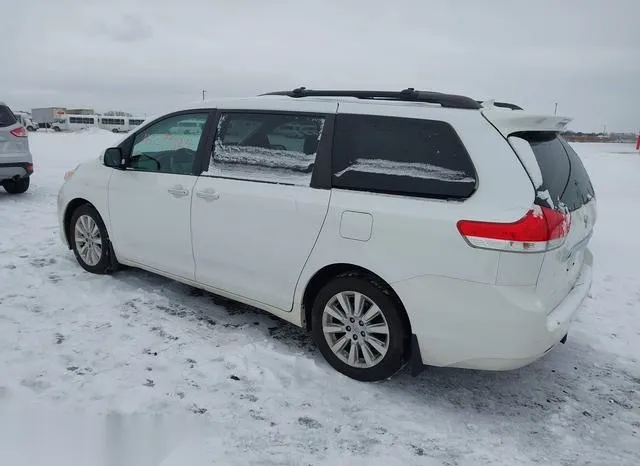 5TDDK3DC2DS053559 2013 2013 Toyota Sienna- Xle/Limited 3