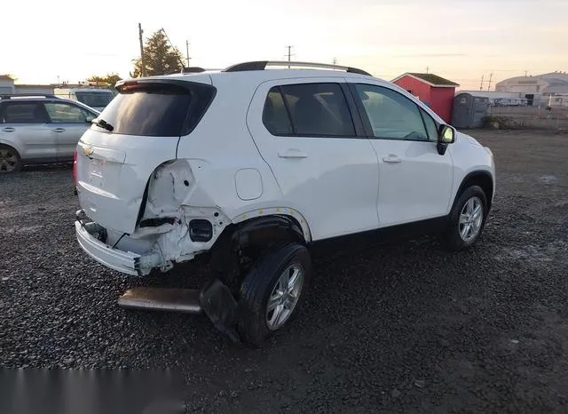 KL7CJPSB9MB353491 2021 2021 Chevrolet Trax- Awd Lt 4