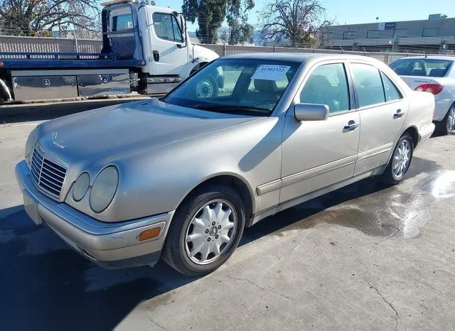 WDBJF65F1WA550781 1998 1998 Mercedes-Benz E 320 2