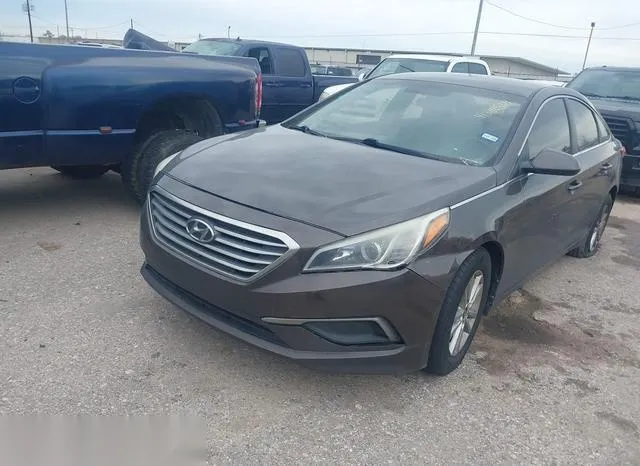 5NPE24AF1HH492949 2017 2017 Hyundai Sonata 2