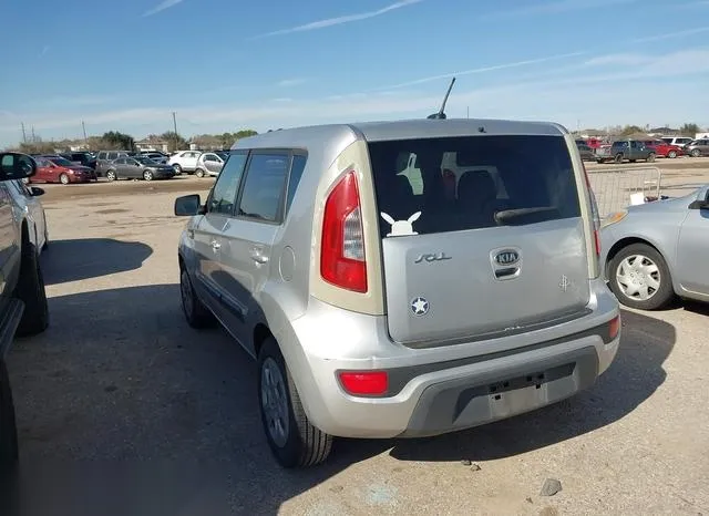 KNDJT2A51C7464475 2012 2012 KIA Soul 3