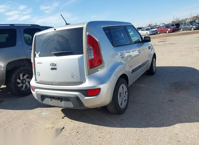 KNDJT2A51C7464475 2012 2012 KIA Soul 4