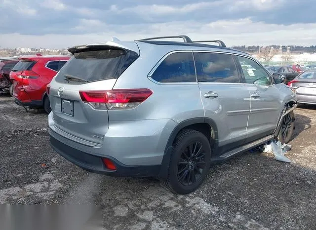 5TDJZRFH5KS606423 2019 2019 Toyota Highlander- SE 4