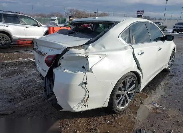 1N4AL3AP3JC184686 2018 2018 Nissan Altima- 2-5 SR 4