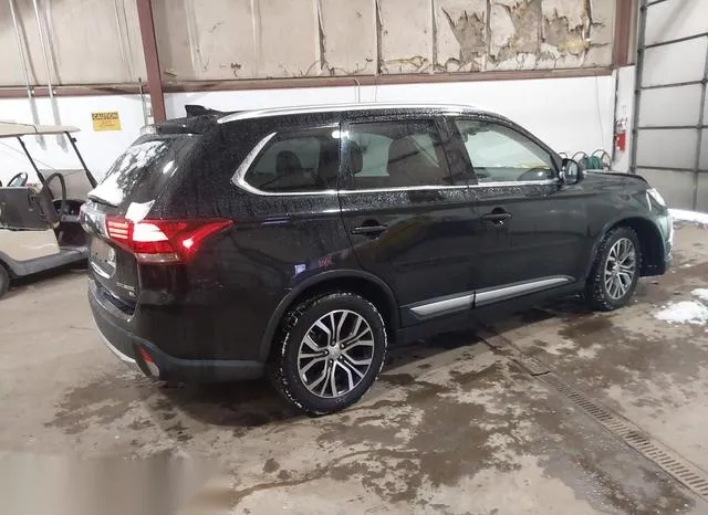 JA4AZ3A33JJ004649 2018 2018 Mitsubishi Outlander- Sel 4