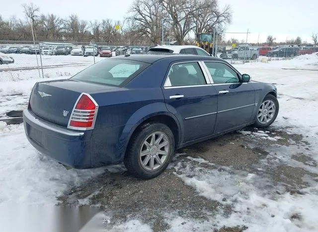 2C3LA63H96H289693 2006 2006 Chrysler 300C 4