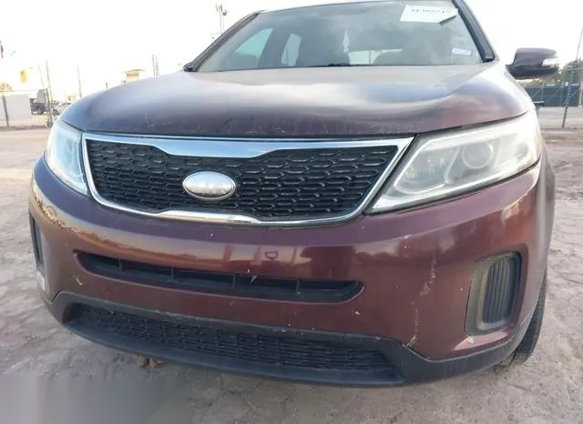 5XYKT3A62EG458581 2014 2014 KIA Sorento 6