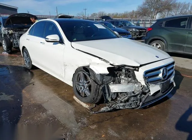 WDDZF4JB5JA356152 2018 2018 Mercedes-Benz E 300 1