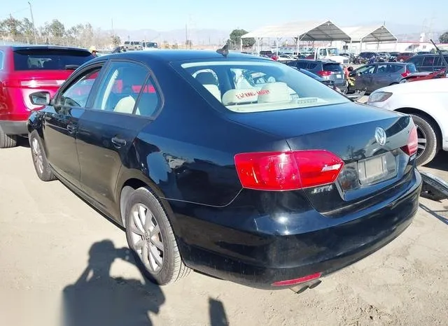 3VWDX7AJ3BM322125 2011 2011 Volkswagen Jetta- 2-5L Se 3