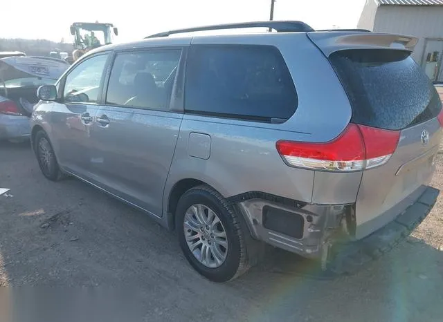 5TDYK3DC6DS394822 2013 2013 Toyota Sienna- Xle V6 8 Passenger 3