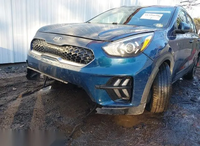 KNDCB3LC9M5470230 2021 2021 KIA Niro- Lxs 6