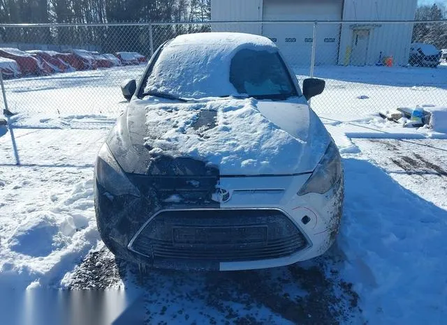 3MYDLBYV7HY153336 2017 2017 Toyota Yaris- Ia 6