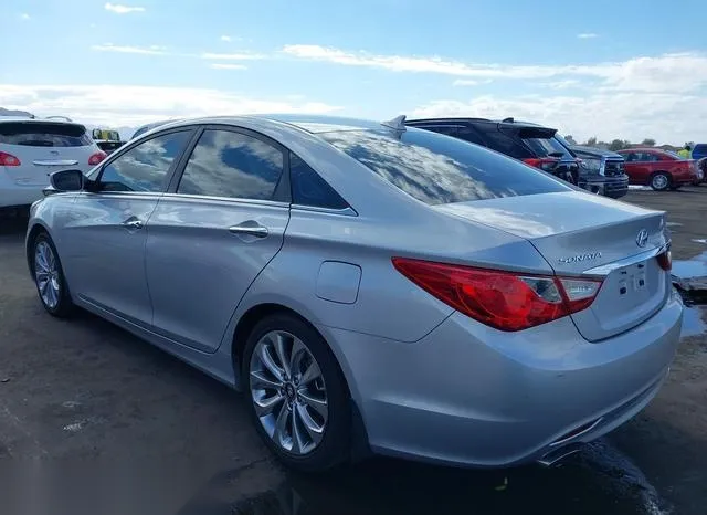 5NPEC4AC5BH283708 2011 2011 Hyundai Sonata- SE 3