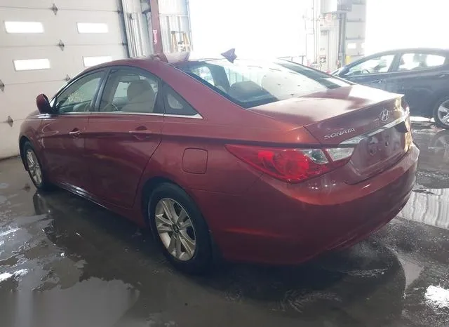 5NPEB4ACXDH779402 2013 2013 Hyundai Sonata- Gls 3