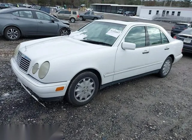 WDBJF65F0WA531090 1998 1998 Mercedes-Benz E 320 2