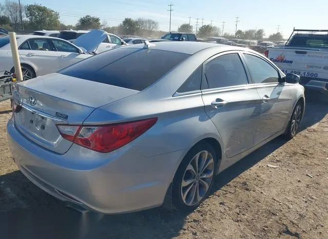 5NPEC4AC0BH159023 2011 2011 Hyundai Sonata- SE 4