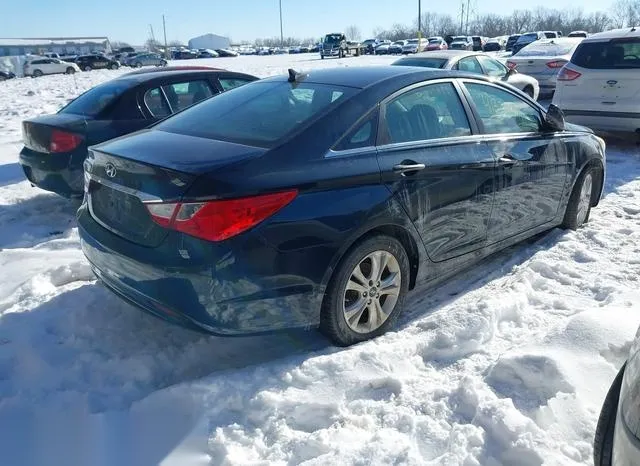 5NPEB4AC4BH050521 2011 2011 Hyundai Sonata- Gls 4