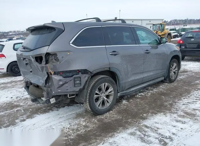 5TDBKRFH0FS077929 2015 2015 Toyota Highlander- Le Plus V6 4